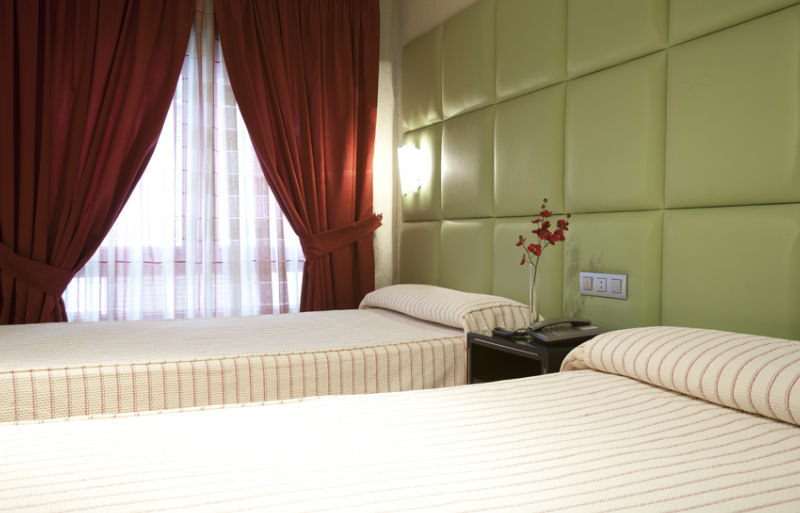 Hotel Presidente Granada Habitación foto
